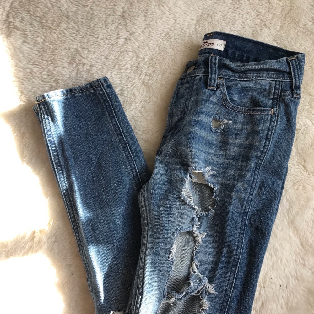 **Hollister Skinny Jeans**